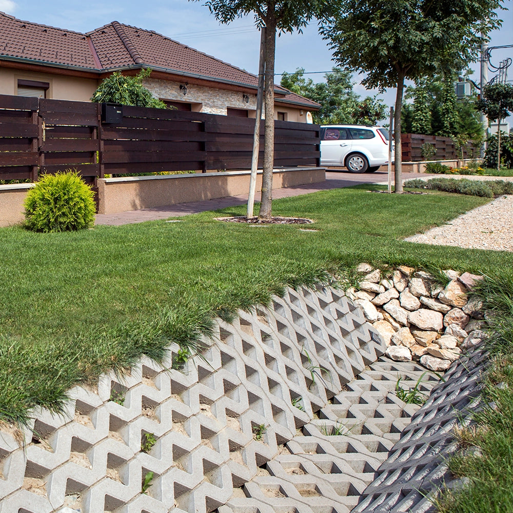 Verde grass pavers detail - Leier