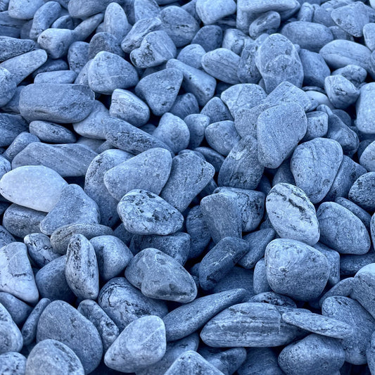 Silver Natural Stone Pebbles for Gardens and Landscaping – rounded stones and natural colour